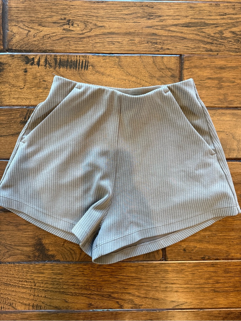 Lululemon High-Rise Ribbed Women’s Shorts in Light Taupe
